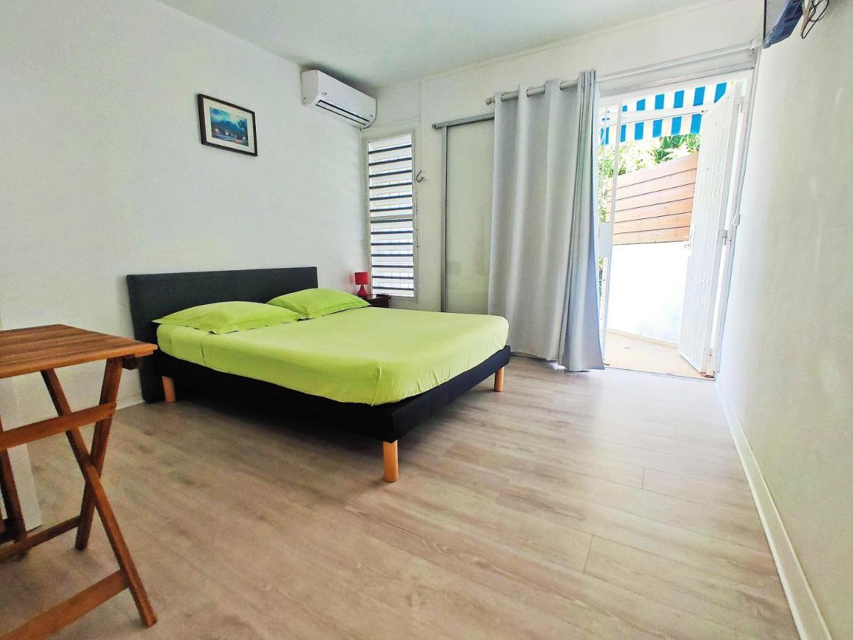Location proche plage Le Gosier  Extérieur photo